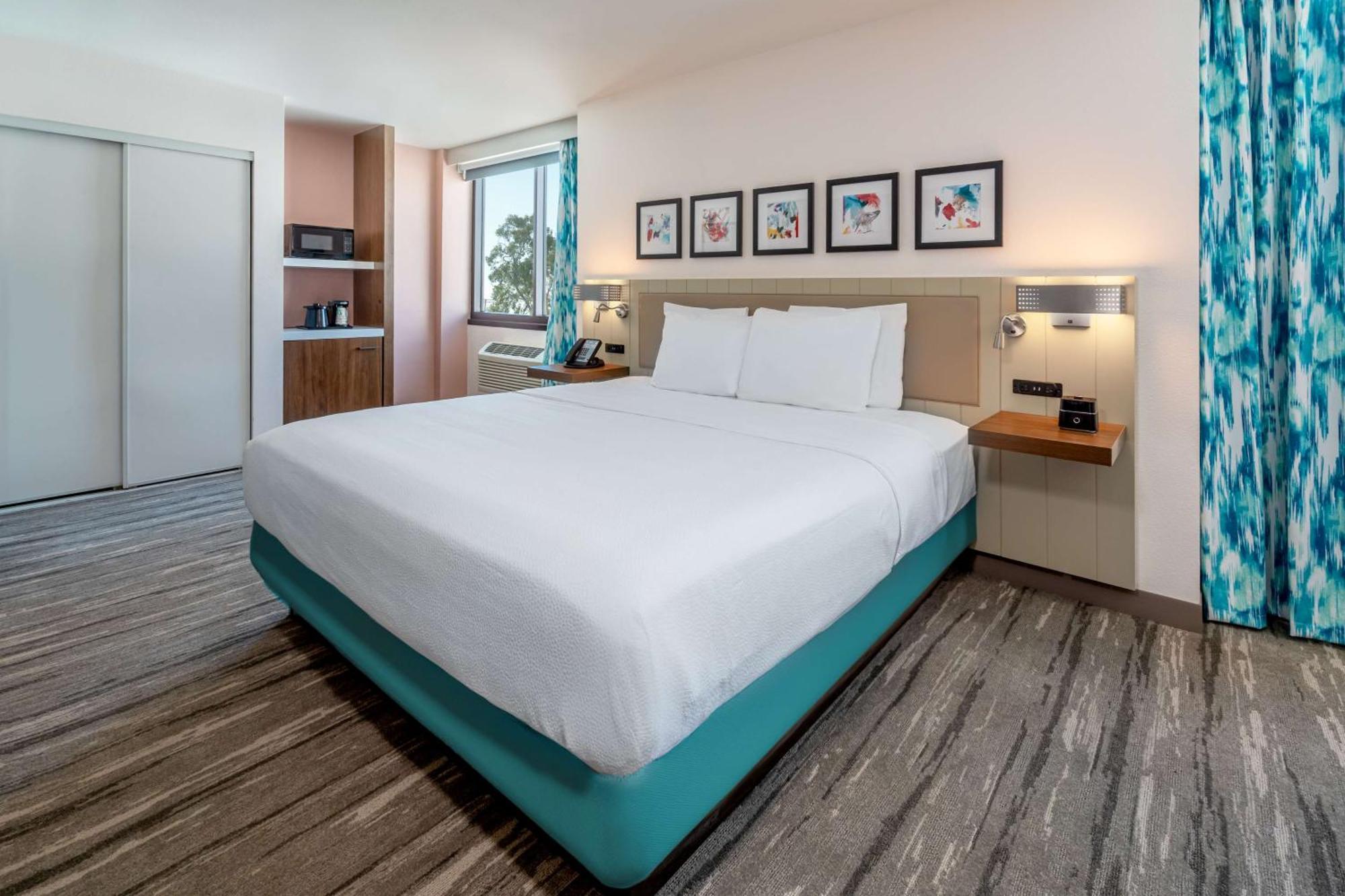 Hotel Hilton Garden Lax Angeles Airport 3*